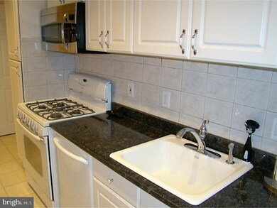 102 W Garrison Rd, Brookhaven, PA 19015 - photo 7