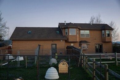 Outdoor dog kennel runs can easily be removed if n