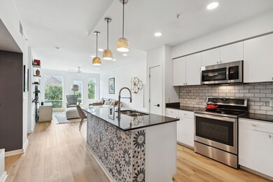 4107 Bowser Ave unit 205, Dallas, TX 75219 - photo 2