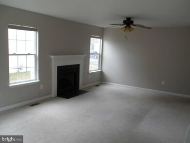 2814 Bixley Hill Ct, Woodbridge, VA 22191 - photo 5