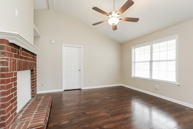 214 Natchez Ct N, La Vergne, TN 37086 - photo 3