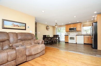 7 Jeffrey Rd, East Haven, CT 06513 - photo 3