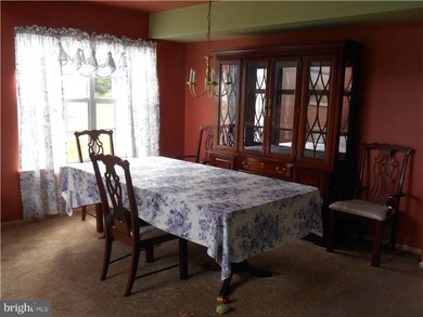 1426 Briarwood Dr, Williamstown, NJ 08094 - photo 5