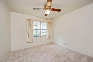7-web-or-mls-303 Adams Dr-04