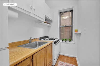 120 Bennett Ave unit 3C, New York, NY 10033 - photo 5