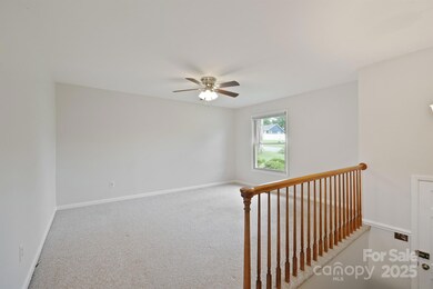 409 Cardinal Dr, Newton, NC 28658 - photo 4