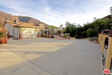 Exterior Parking View