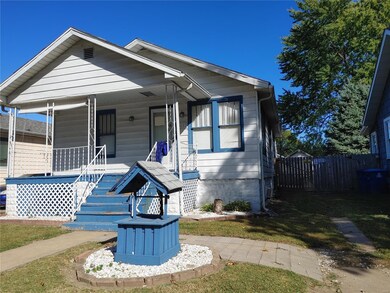 CHARMING WISHING WELL