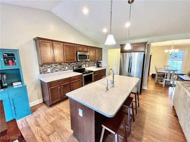 7284 Harmony Glen Dr, Conneaut, OH 44030 - photo 5