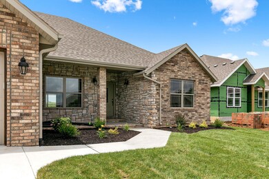 RE_633NEagleParkDr-2