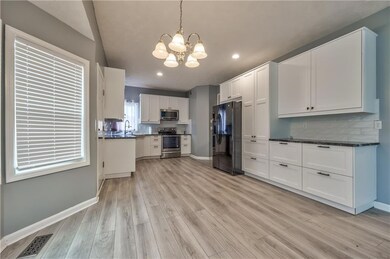 14941 S Gallery St, Olathe, KS 66062 - photo 6