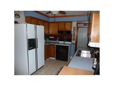 The dishwasher, range and refrigerator are include