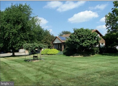 17 Center St, Intercourse, PA 17534 - photo 4