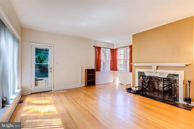 3441 Sleepy Hollow Rd, Falls Church, VA 22044 - photo 7