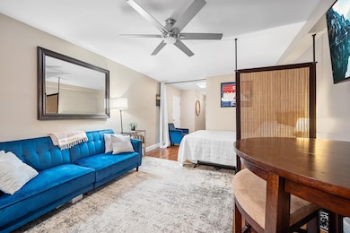 305 E 40th St unit 3-X, New York, NY 10016 - photo 4