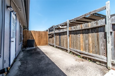 7218 Elwood Ct unit C3, Corpus Christi, TX 78413 - photo 2