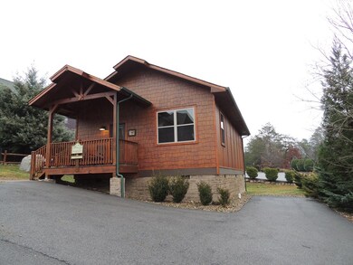 906 Mcmakin Way, Pigeon Forge, TN 37863 - photo 4