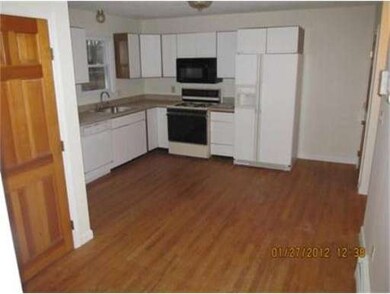 117 Chelmsford St, Lowell, MA 01851 - photo 4