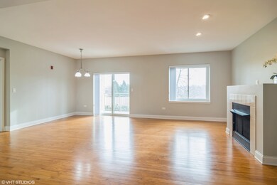 Turnberry unit 110, Buffalo Grove, IL 60089 - photo 2