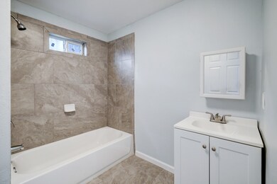 2110 Trenton Rd, Houston, TX 77093 - photo 7