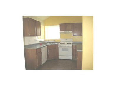 14464 Thayer Pease Ave, Horizon City, TX 79928 - photo 4