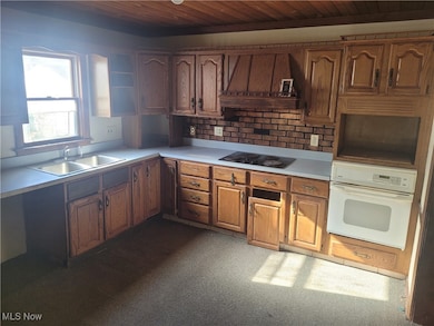 447 8th St, Struthers, OH 44471 - photo 7