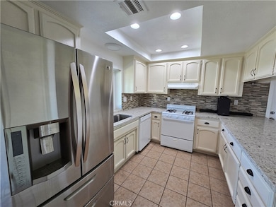 8301 Lime Ave, California City, CA 93505 - photo 3