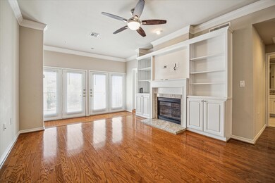 Plenty of natural light from French doors off balc