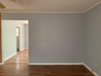 107 Royal Ct, Jacksonville, NC 28546 - photo 5