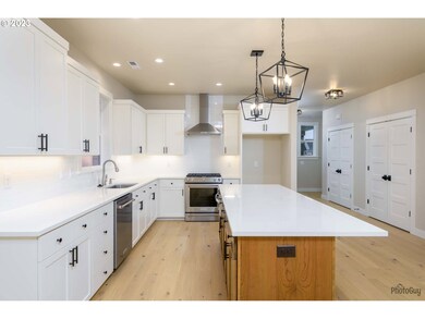 32756 Coburg Creek Dr, Eugene, OR 97408 - photo 6