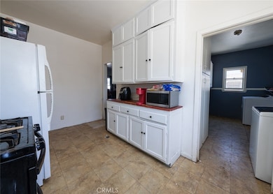 13391 Sage St, Trona, CA 93562 - photo 6