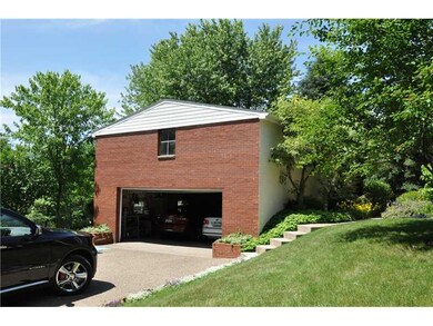 Other. Oversized garage