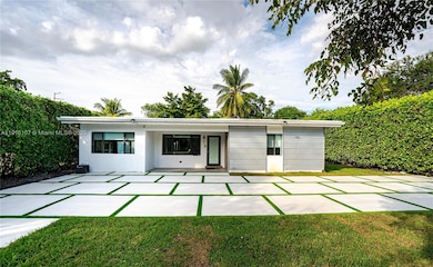 511 NE 134th St, North Miami, FL 33161 - photo 2