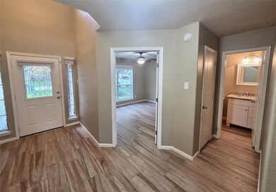 2515 Braley Park Ln, Conroe, TX 77385 - photo 2