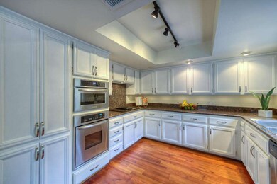008_Kitchen