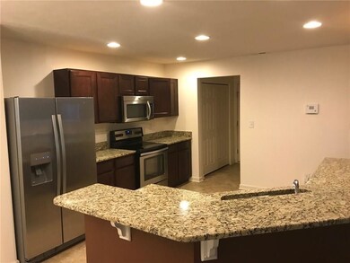 2408 Shadow Bend Dr, Columbus, IN 47201 - photo 2