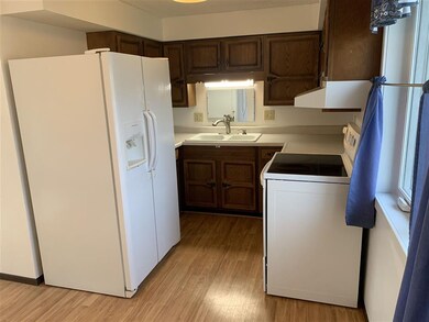 126 N 2nd St unit 6, West Branch, IA 52358 - photo 4