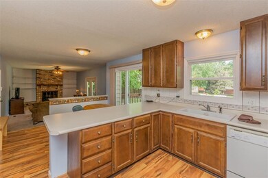 3906 1st Ave NW, Cedar Rapids, IA 52405 - photo 7