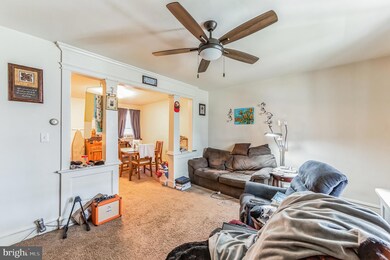 718 W 3rd St, Lansdale, PA 19446 - photo 2