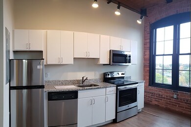 60 E Water St unit 3003, North Andover, MA 01845 - photo 4