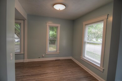 735 W Indiana Ave, Elkhart, IN 46516 - photo 2