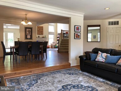 10926 Bloomingdale Dr, Rockville, MD 20852 - photo 6