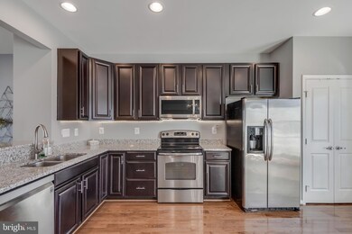 7372 Matchbox Aly, Elk Ridge, MD 21075 - photo 5