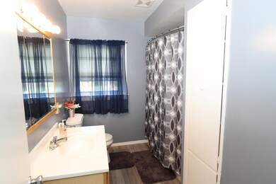Upstairs Full Bath