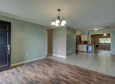 440 Juanita St, Eunice, LA 70535 - photo 4