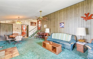 327 Delaware St, Carpentersville, IL 60110 - photo 5