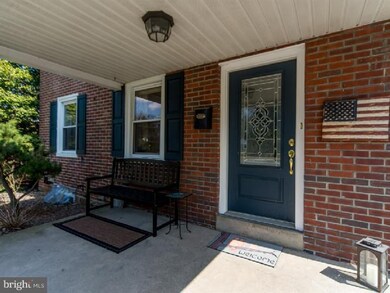 905 Kenhorst Blvd, Reading, PA 19611 - photo 3