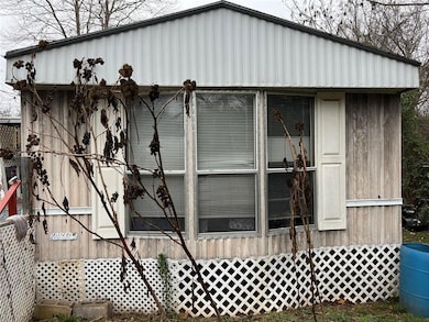 124 Olive St, Sasakwa, OK 74867 - photo 5