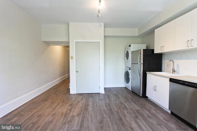 437 W Hansberry St unit 2, Philadelphia, PA 19144 - photo 5