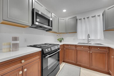 5043 Cresthaven Blvd unit F, West Palm Beach, FL 33415 - photo 3